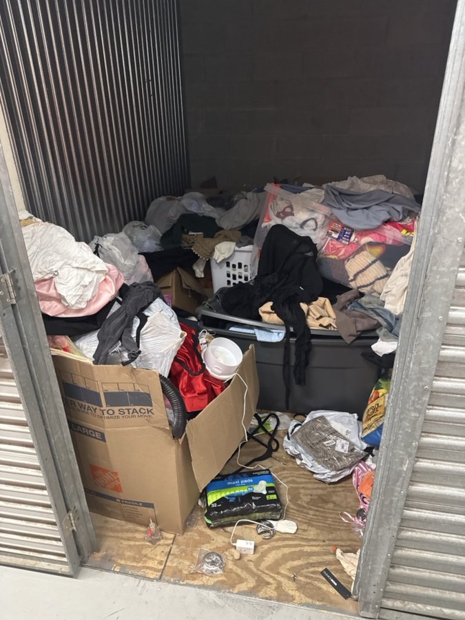 7 x 10 storage unit in Baltimore, MD