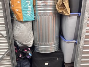 5 x 5 storage unit in Baltimore, MD