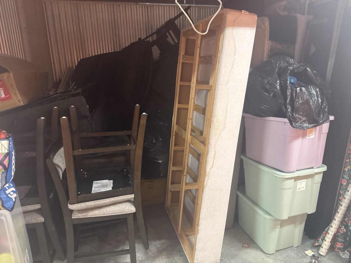 10 x 10 storage unit in Annapolis, MD