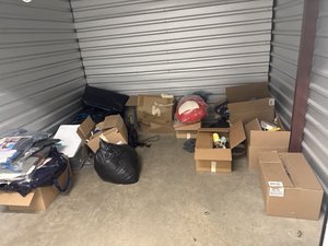10 x 10 storage unit in Annapolis, MD
