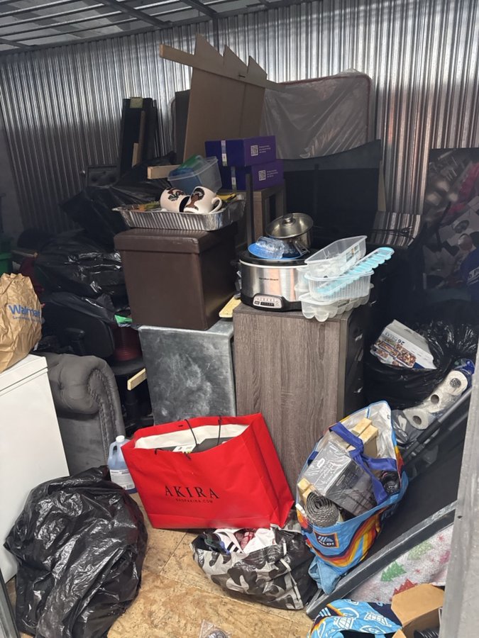 15 x 10 storage unit in Baltimore, MD