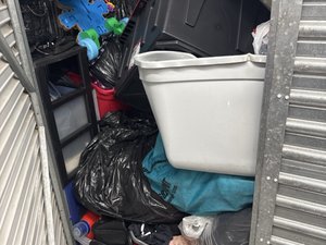 5 x 5 storage unit in Baltimore, MD