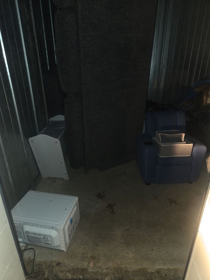 10 x 10 storage unit in Columbus, OH