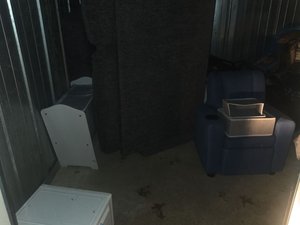 10 x 10 storage unit in Columbus, OH