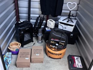5 x 5 storage unit in Cumming, GA