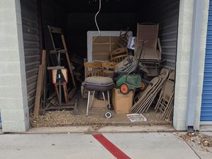 10 x 18 storage unit in Apple Valley, CA