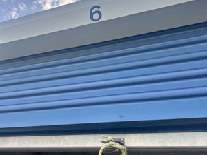10 x 10 storage unit in Hesperia, CA