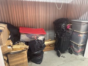 5 x 10 storage unit in Annapolis, MD