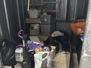 7 x 10 storage unit in Baltimore, MD