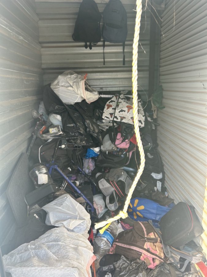 5 x 7 storage unit in Hesperia, CA