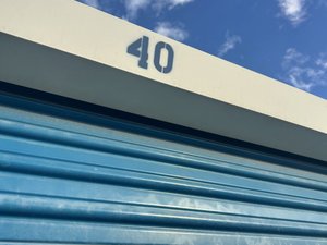 10 x 20 storage unit in Hesperia, CA