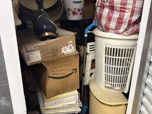 5 x 10 storage unit in Baltimore, MD