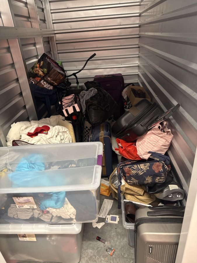 5 x 10 storage unit in Pasadena, MD