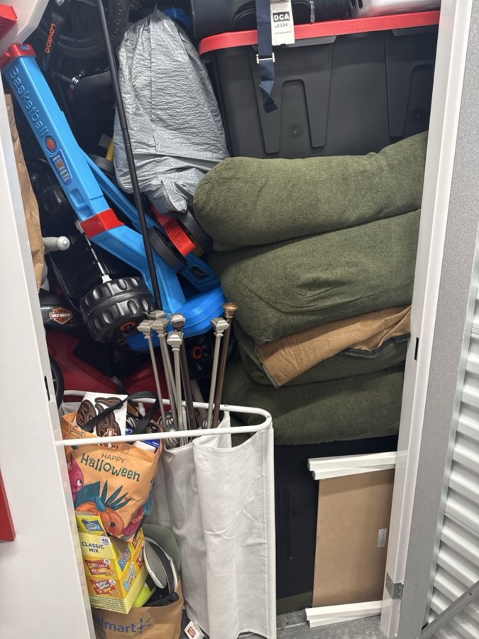5 x 5 storage unit in Pasadena, MD