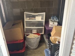 5 x 5 storage unit in Baltimore, MD