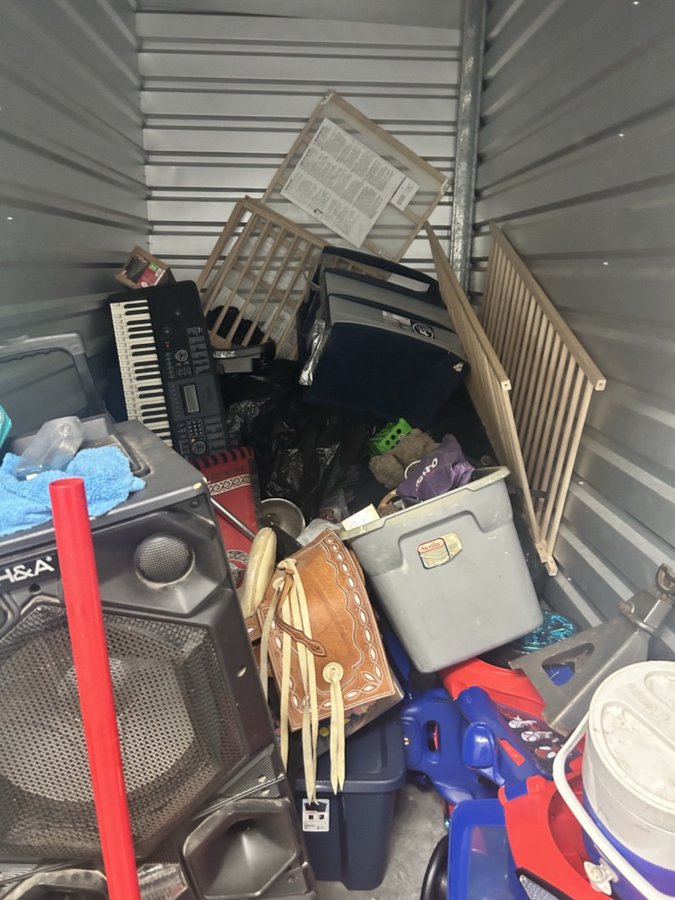5 x 10 storage unit in San Bernardino, CA