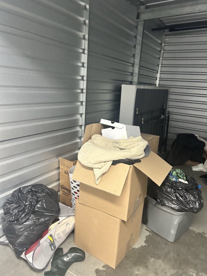 10 x 15 storage unit in San Bernardino, CA