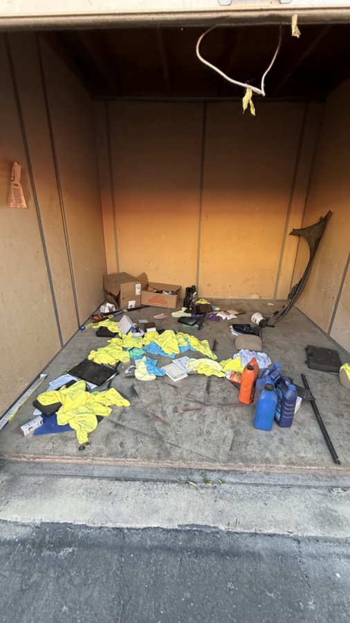 10 x 10 storage unit in Riverside, CA