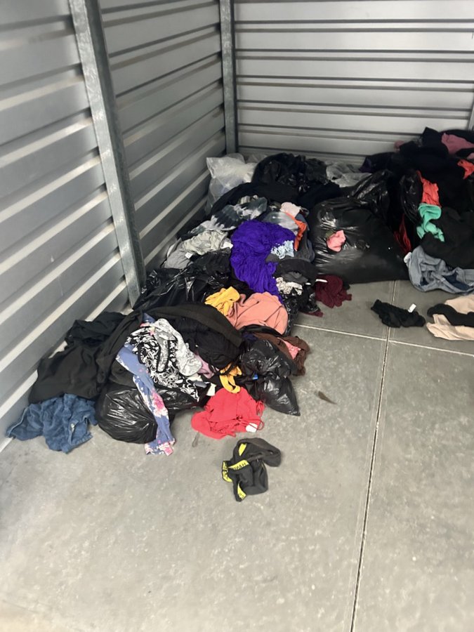 10 x 10 storage unit in San Bernardino, CA