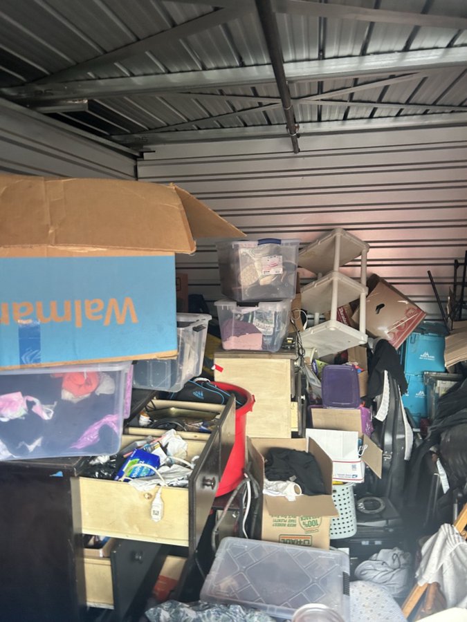 10 x 15 storage unit in San Bernardino, CA
