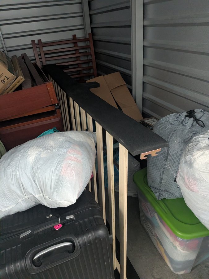 7 x 10 storage unit in Palmdale, CA