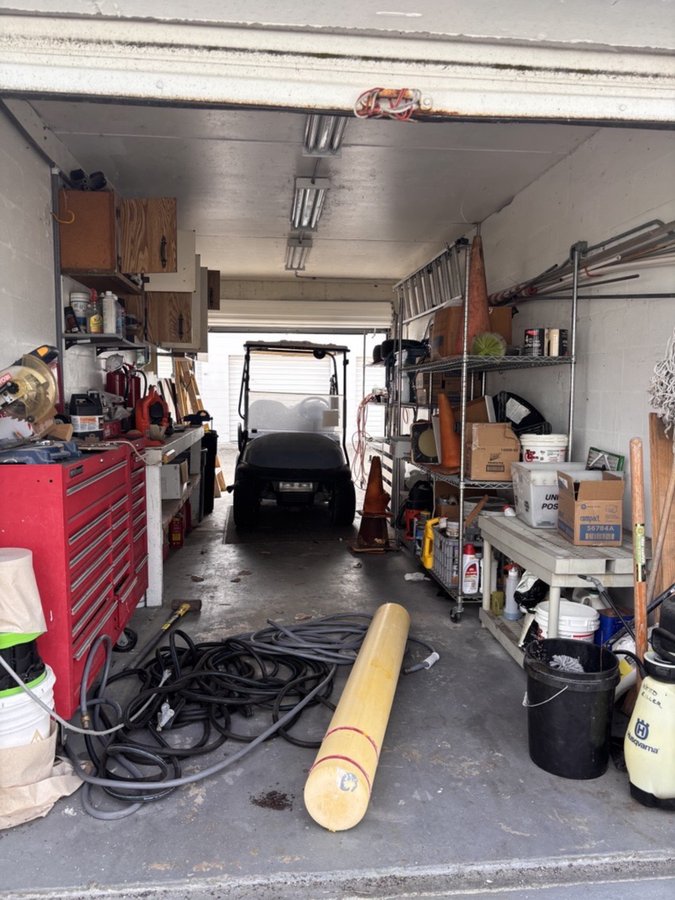 10 x 30 storage unit in Ellenton, FL