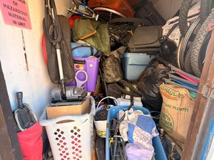 6 x 10 storage unit in Springfield, OR