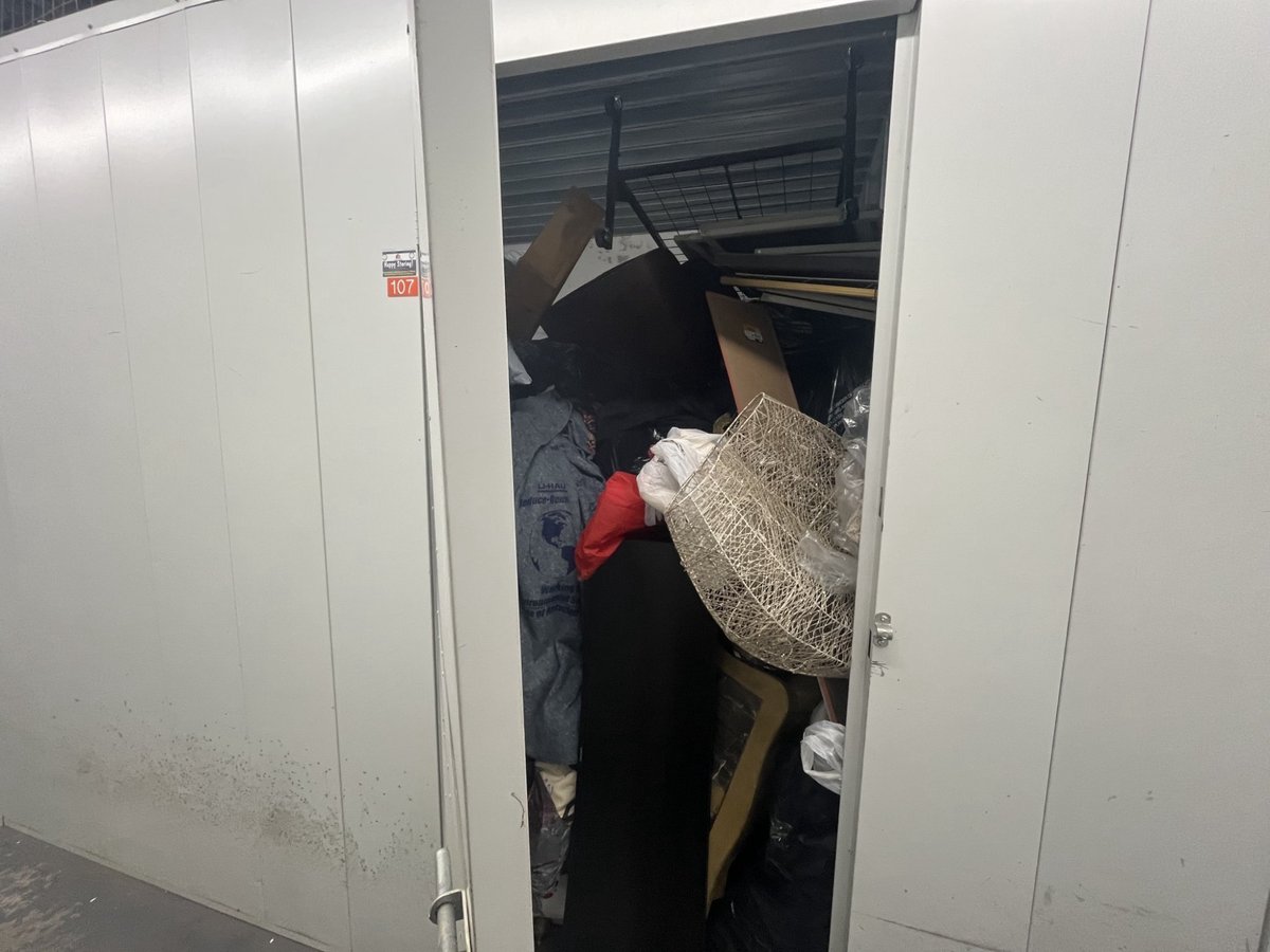 10 x 10 storage unit in Orange, NJ