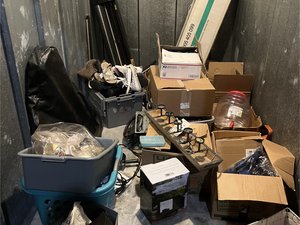 5 x 10 storage unit in Kent, WA
