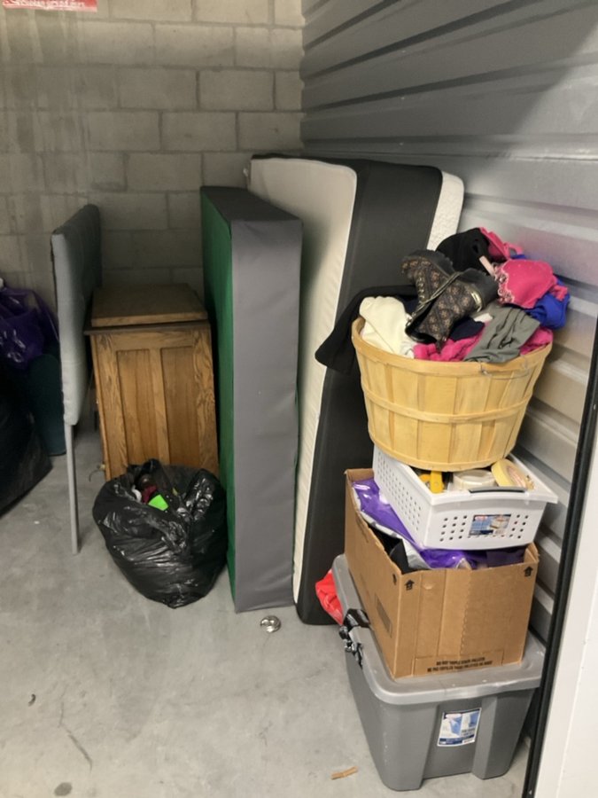 10 x 10 storage unit in Lemon Grove, CA