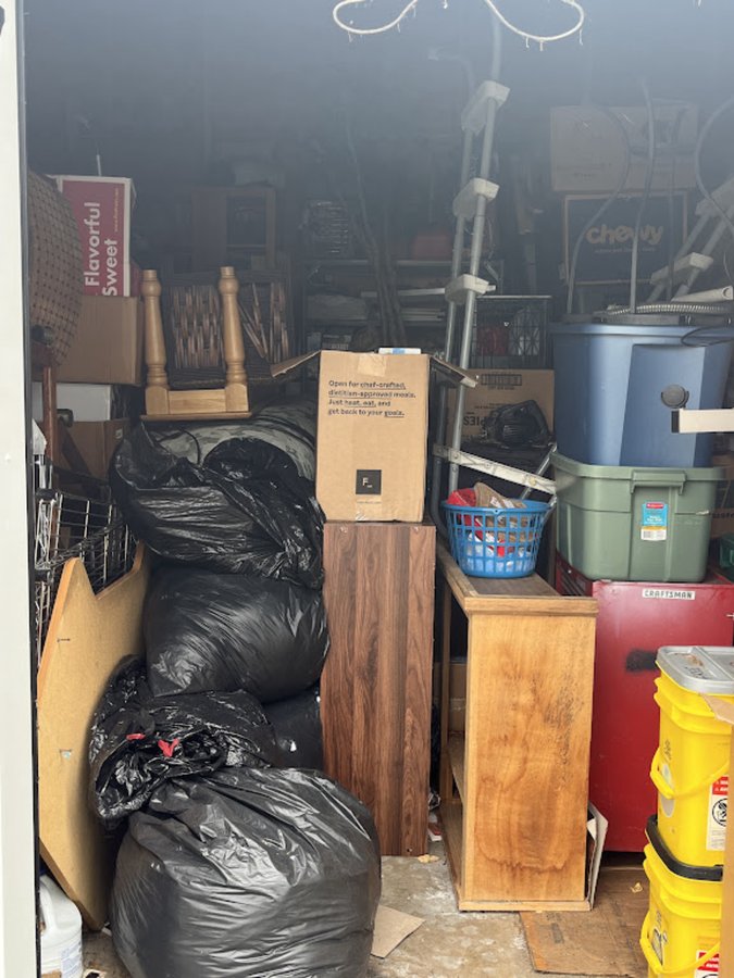 10 x 12 storage unit in Spanaway, WA