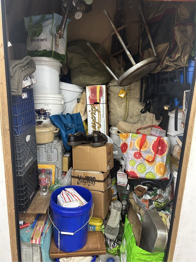 4 x 6 storage unit in Olympia, WA