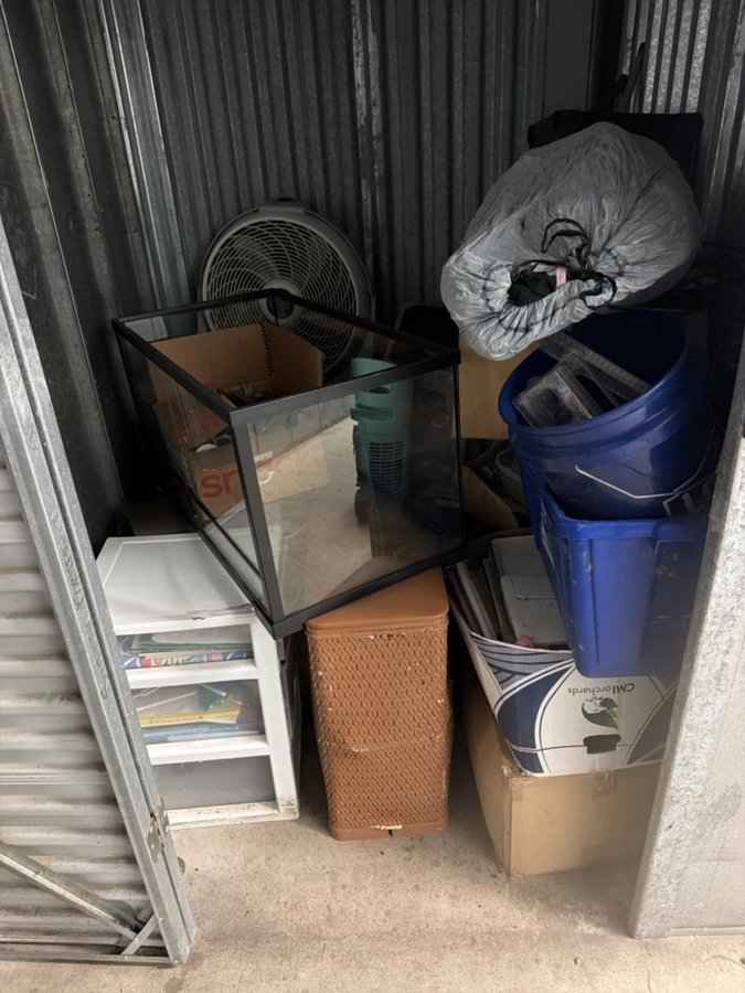 5 x 5 storage unit in Clinton Township, MI