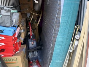 5 x 10 storage unit in Clinton Township, MI