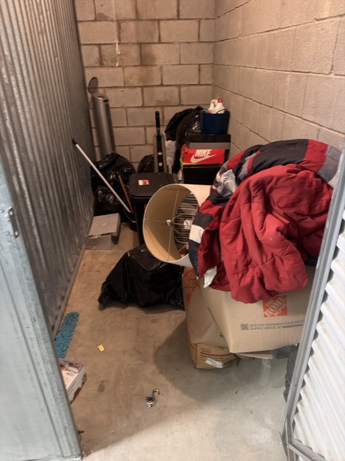 5 x 10 storage unit in Clinton Township, MI