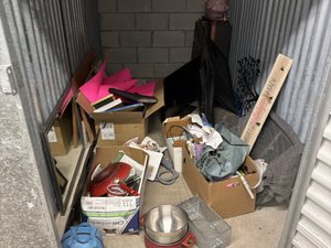5 x 10 storage unit in Clinton Township, MI