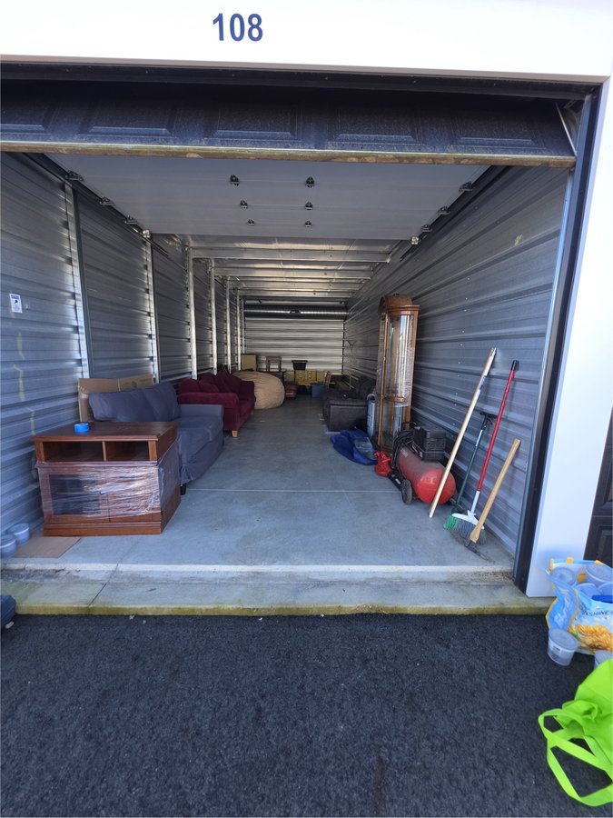 12 x 30 storage unit in Canal Winchester, OH