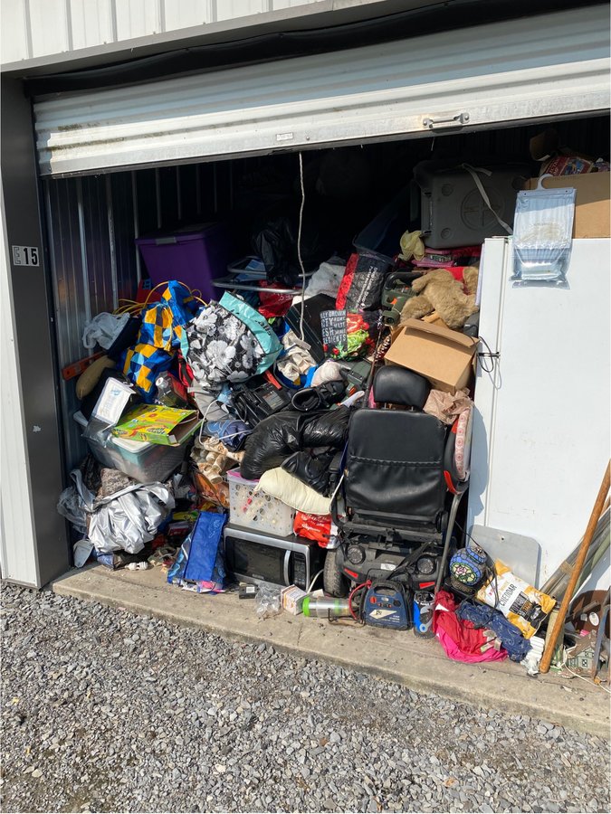 10 x 10 storage unit in Seneca Falls, NY
