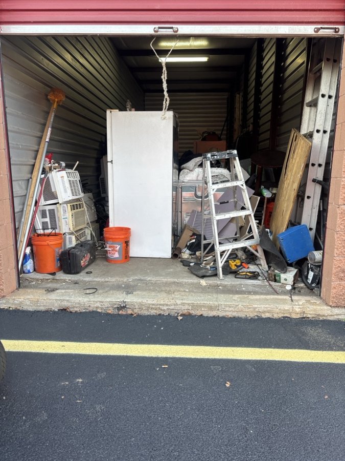 10 x 35 storage unit in New Castle, DE