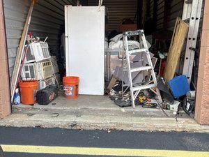 10 x 35 storage unit in New Castle, DE