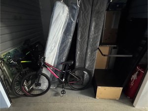 10 x 10 storage unit in Owings Mills, MD