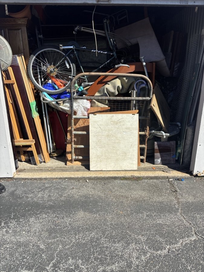 10 x 30 storage unit in Claymont, DE