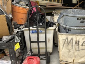 10 x 10 storage unit in Quincy, MA