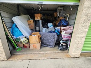 10 x 15 unit in Morrow