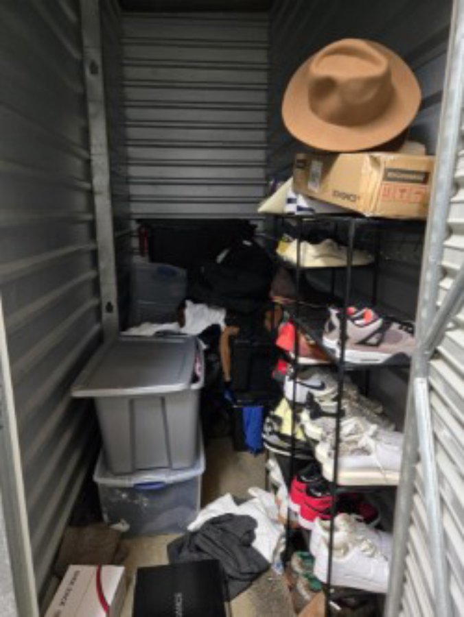 4 x 10 storage unit in Newport News, VA