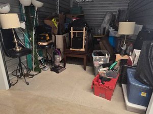 10 x 20 unit in Gahanna
