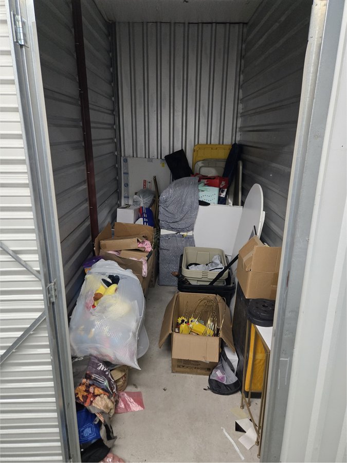 5 x 10 storage unit in Neptune, NJ