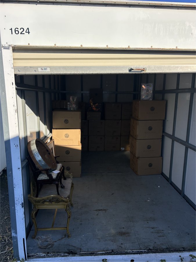8 x 16 storage unit in Wantage, NJ