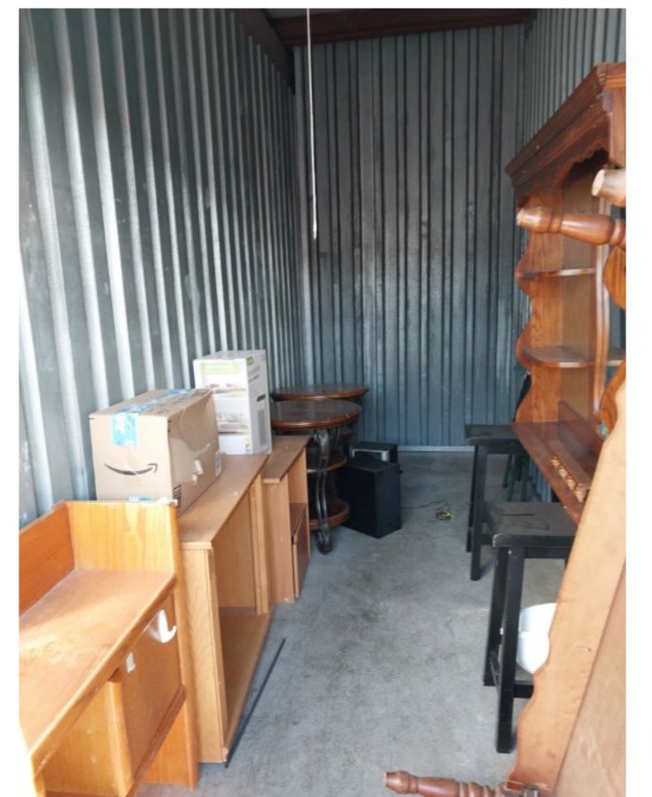 5 x 10 storage unit in Lafayette, IN