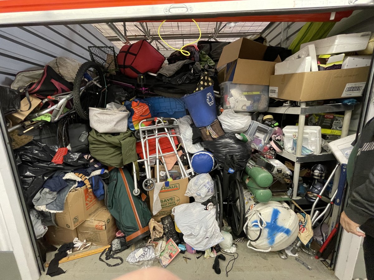 10 x 10 storage unit in Auburn, WA